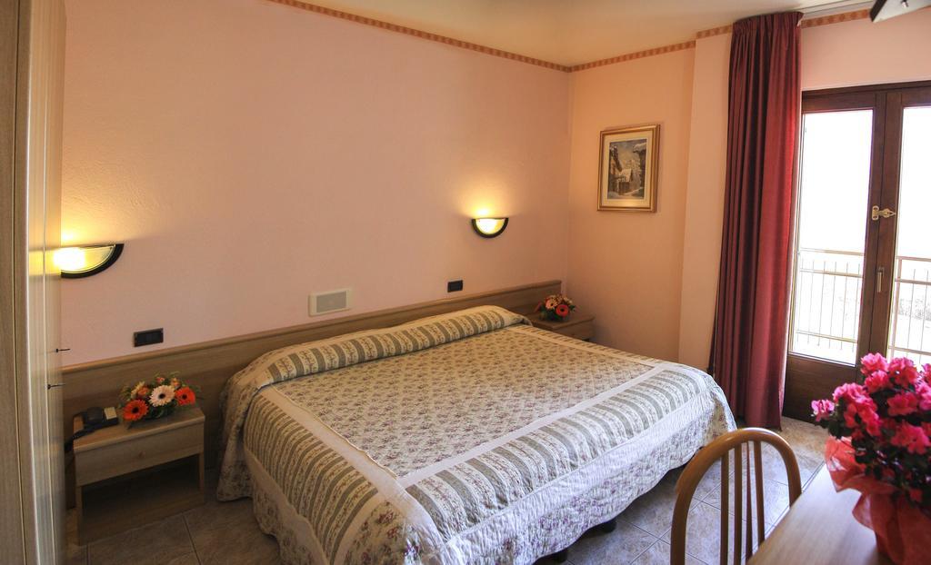 Hotel Les Saisons Saint-Vincent Extérieur photo