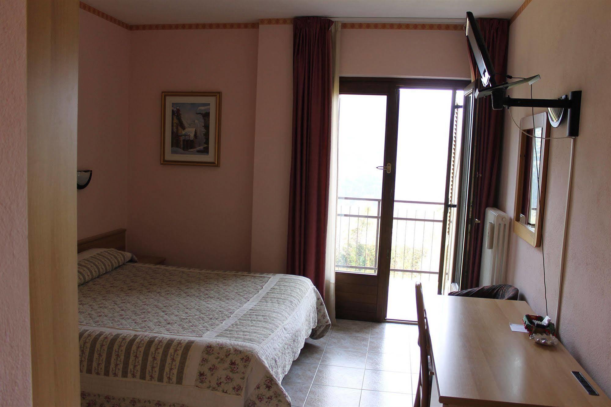 Hotel Les Saisons Saint-Vincent Extérieur photo