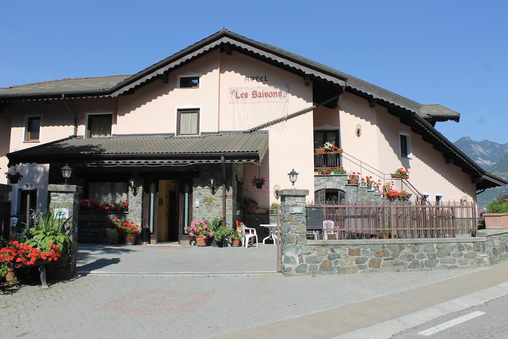 Hotel Les Saisons Saint-Vincent Extérieur photo